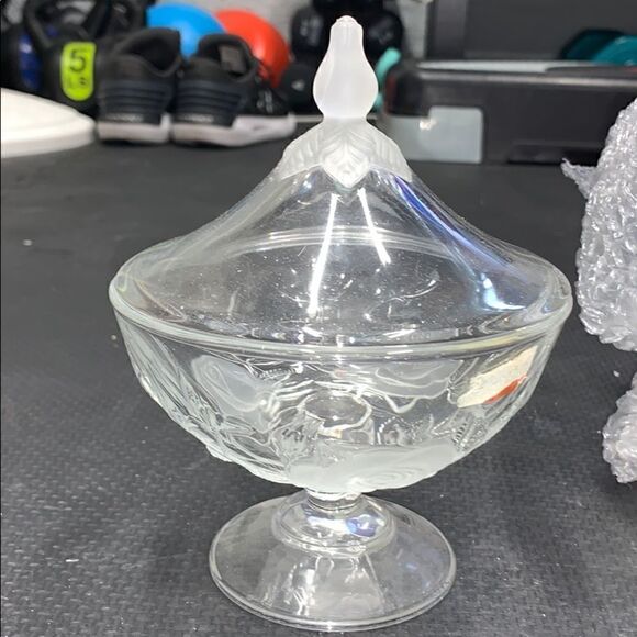 USED ONCE Glass Bowl with Lid - Picture 1 of 2